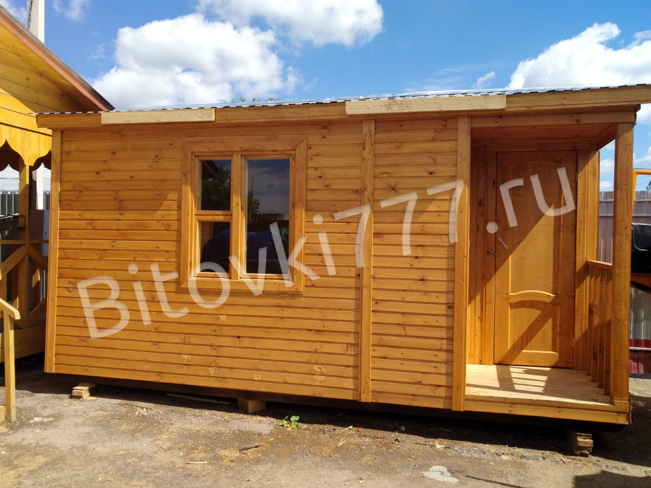 Бытовка для дачи с крыльцом 1х1м
