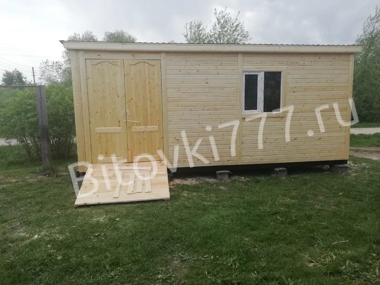 Бытовка дачная с двумя распашными дверями — фото 2