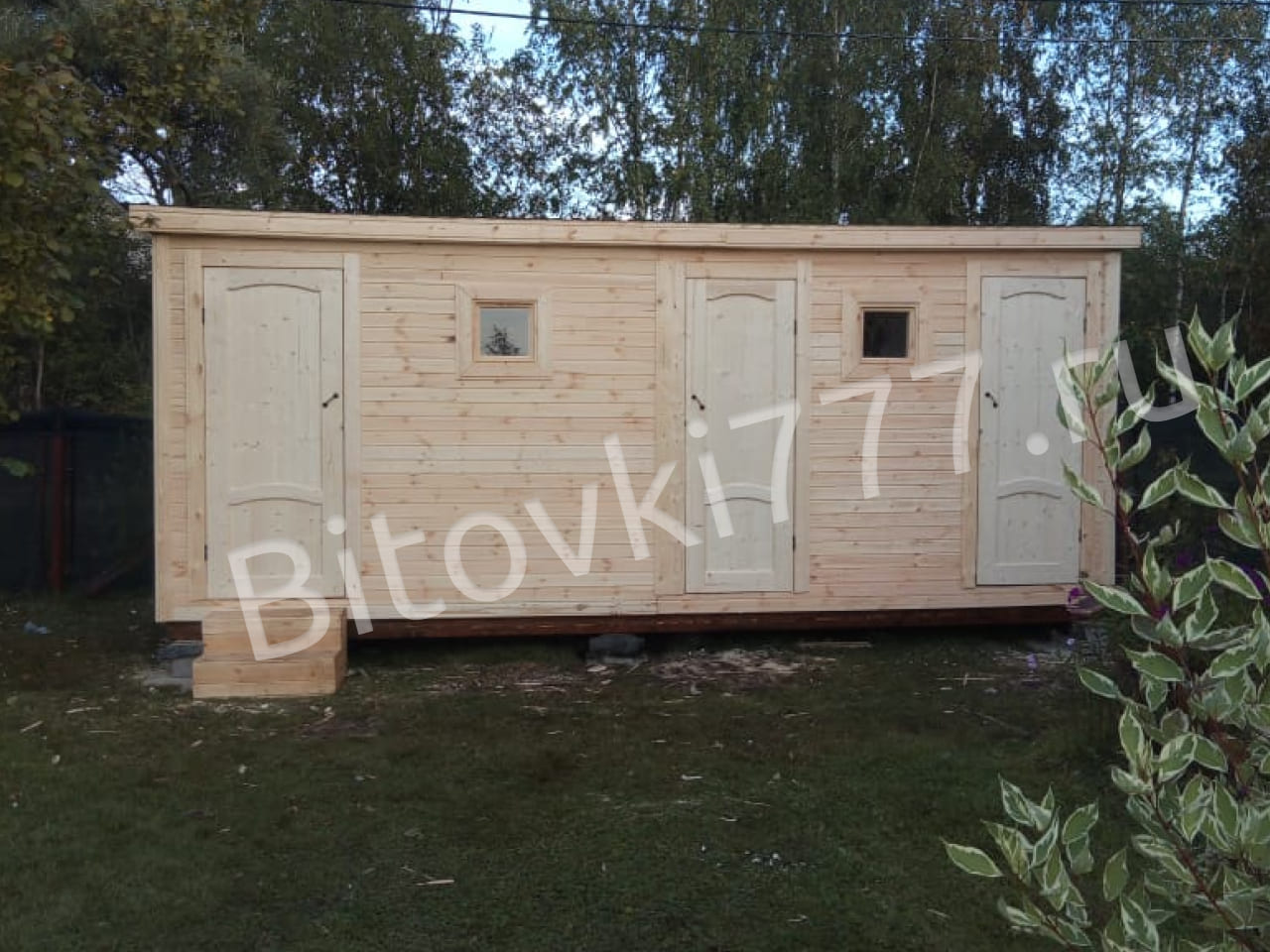 Хозблок деревянный трёхсекционный — фото 3
